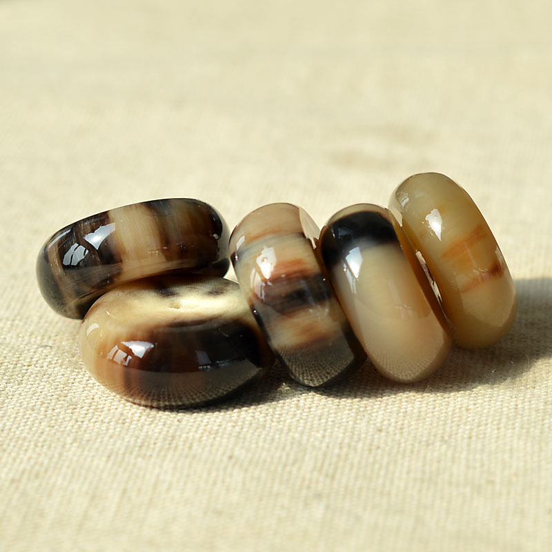 Health Wellness Bracelet - Тибетский кулон из натурального рога яка